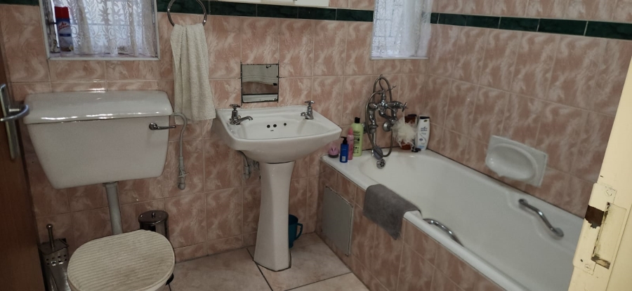4 Bedroom Property for Sale in Kruinpark Mpumalanga