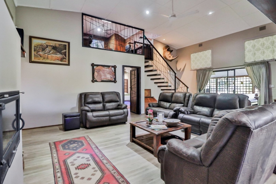 5 Bedroom Property for Sale in White River Ext 3 Mpumalanga
