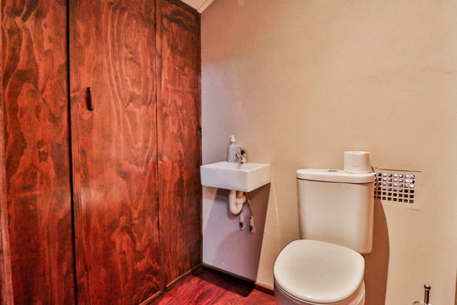 5 Bedroom Property for Sale in White River Ext 3 Mpumalanga