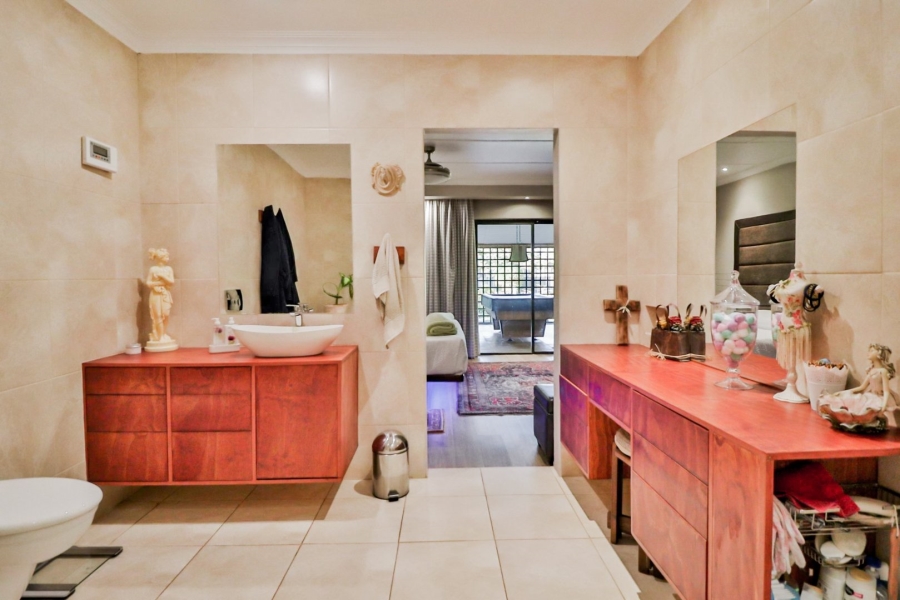 5 Bedroom Property for Sale in White River Ext 3 Mpumalanga