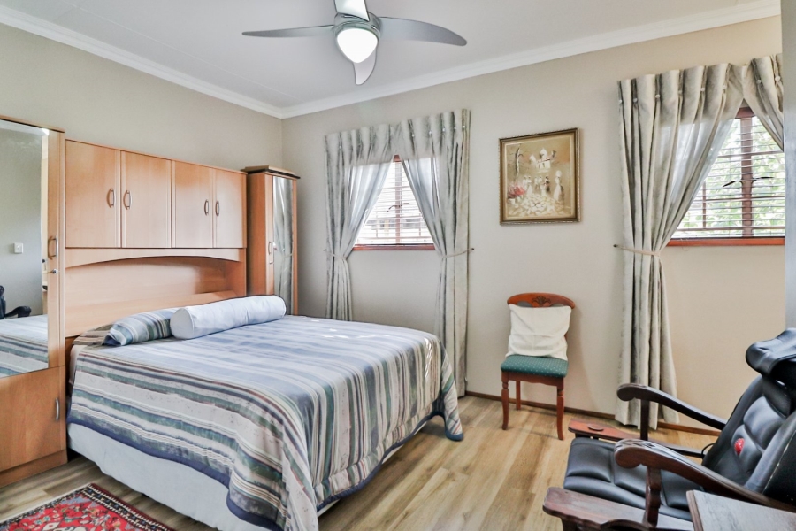 5 Bedroom Property for Sale in White River Ext 3 Mpumalanga