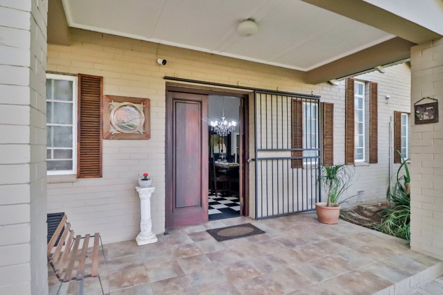 5 Bedroom Property for Sale in White River Ext 3 Mpumalanga