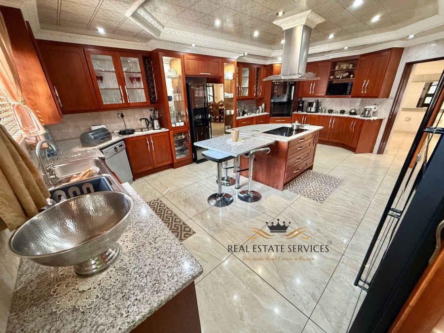 9 Bedroom Property for Sale in Aerorand Mpumalanga