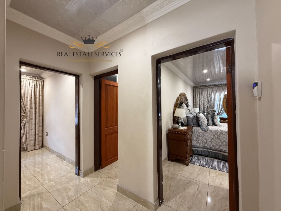 9 Bedroom Property for Sale in Aerorand Mpumalanga