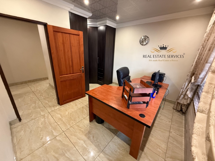 9 Bedroom Property for Sale in Aerorand Mpumalanga