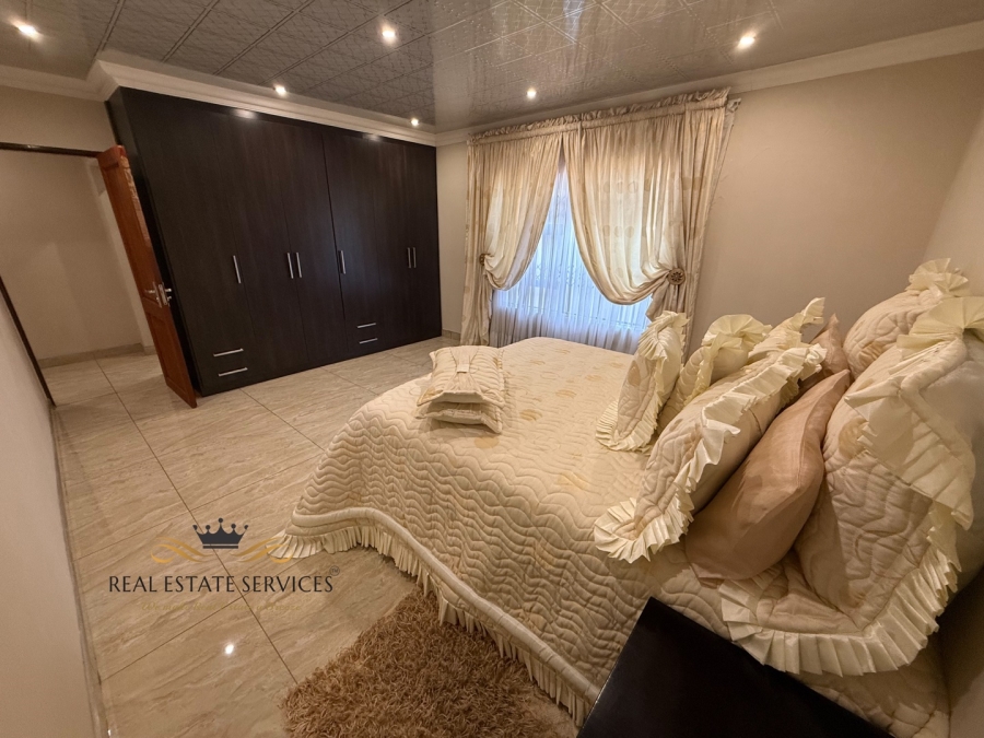 9 Bedroom Property for Sale in Aerorand Mpumalanga