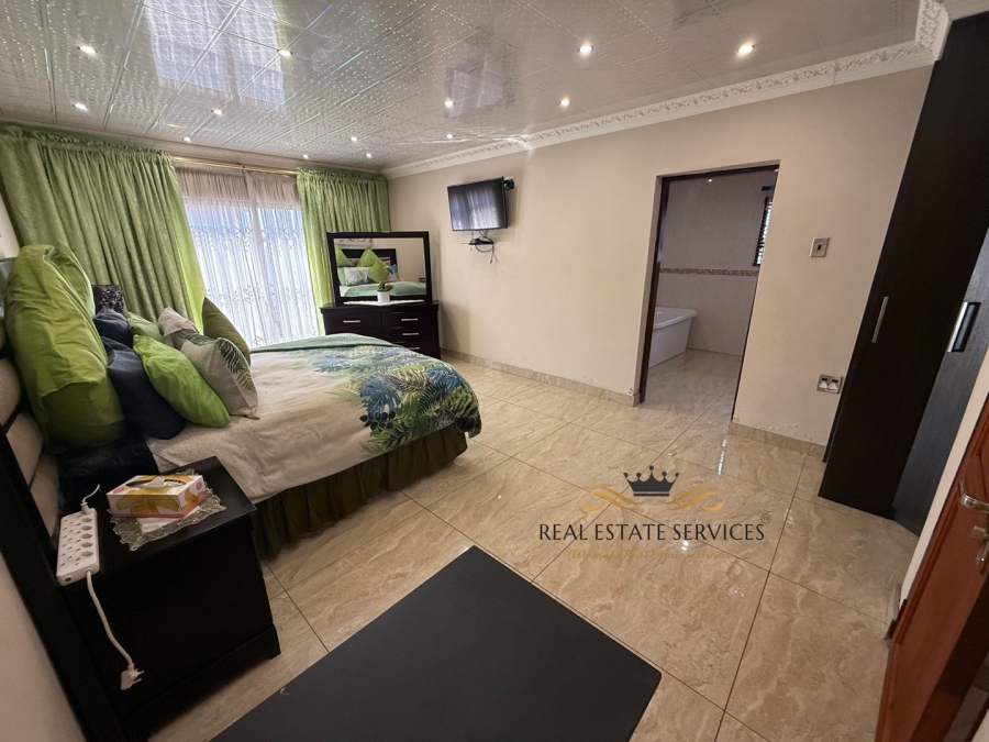 9 Bedroom Property for Sale in Aerorand Mpumalanga