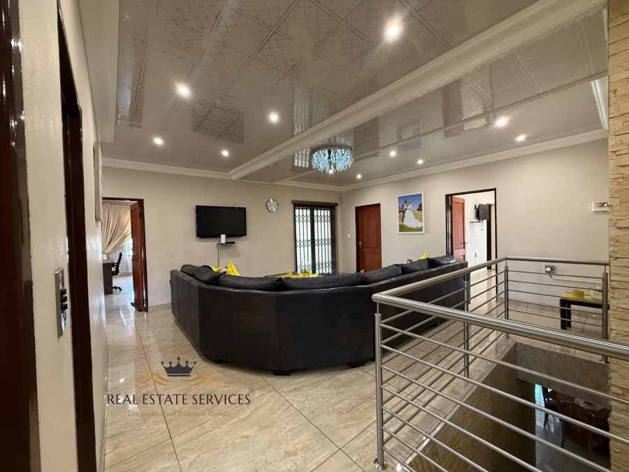 9 Bedroom Property for Sale in Aerorand Mpumalanga