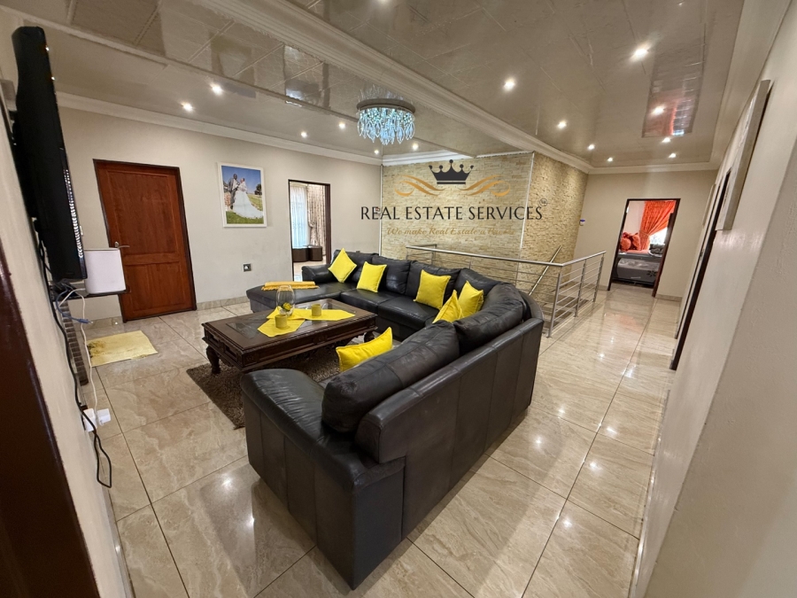 9 Bedroom Property for Sale in Aerorand Mpumalanga