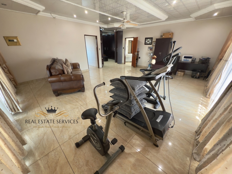 9 Bedroom Property for Sale in Aerorand Mpumalanga