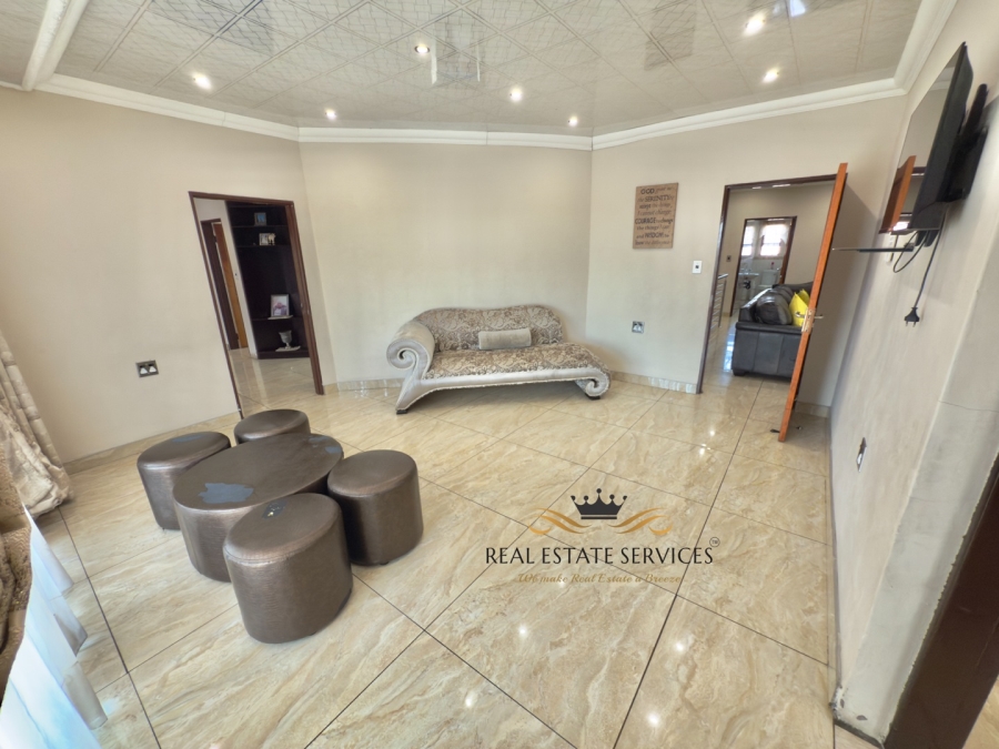 9 Bedroom Property for Sale in Aerorand Mpumalanga