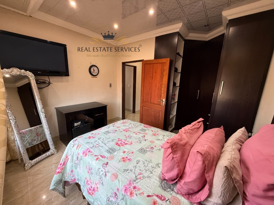 9 Bedroom Property for Sale in Aerorand Mpumalanga