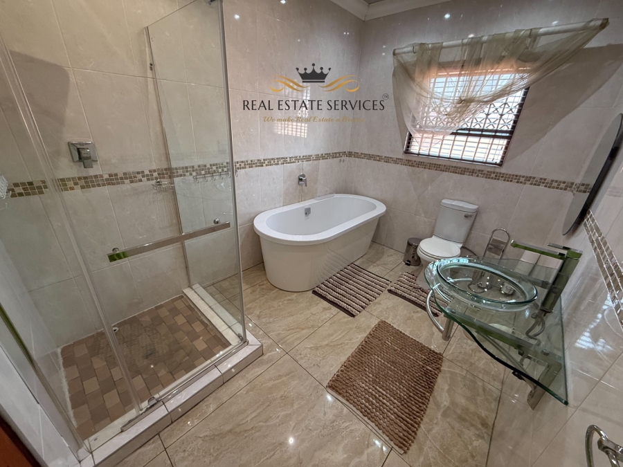 9 Bedroom Property for Sale in Aerorand Mpumalanga