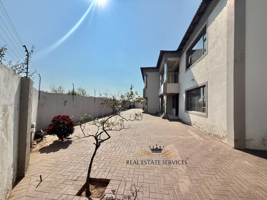 9 Bedroom Property for Sale in Aerorand Mpumalanga