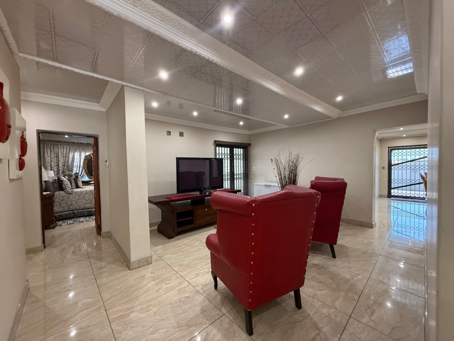 9 Bedroom Property for Sale in Aerorand Mpumalanga
