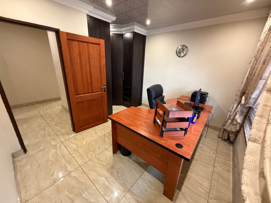 9 Bedroom Property for Sale in Aerorand Mpumalanga