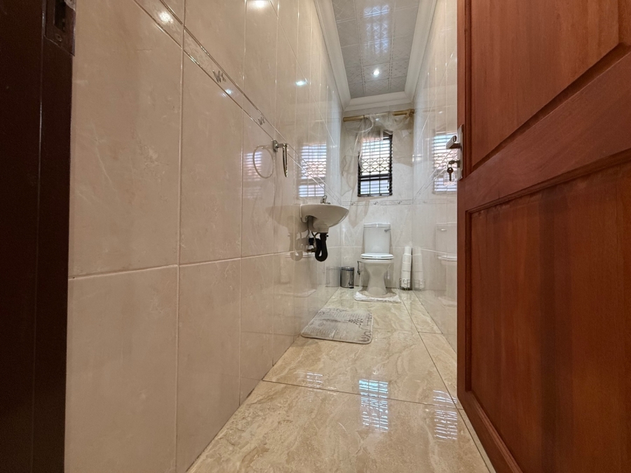 9 Bedroom Property for Sale in Aerorand Mpumalanga
