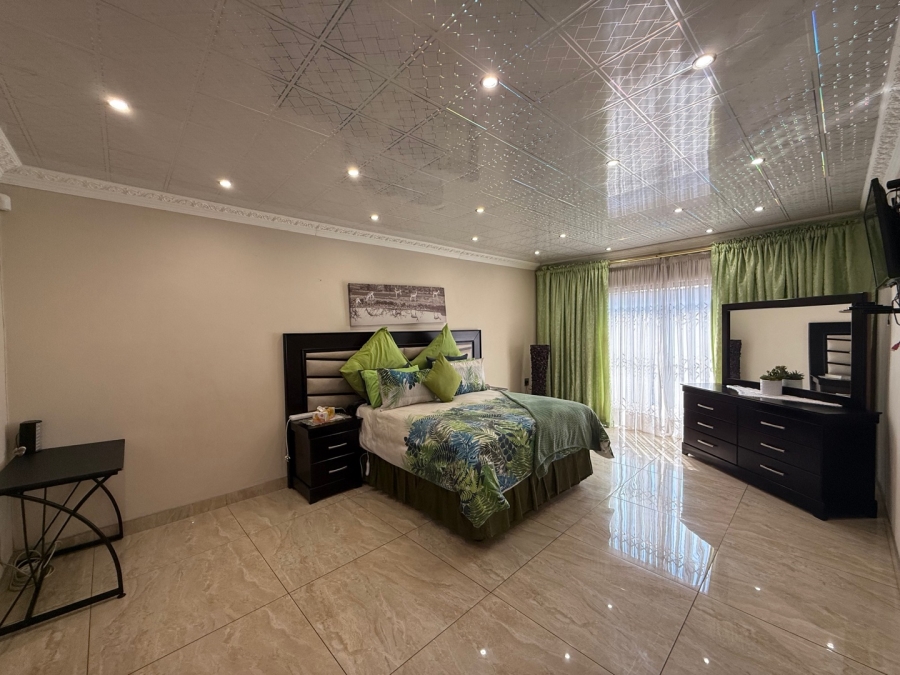 9 Bedroom Property for Sale in Aerorand Mpumalanga