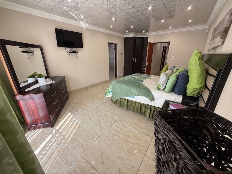 9 Bedroom Property for Sale in Aerorand Mpumalanga