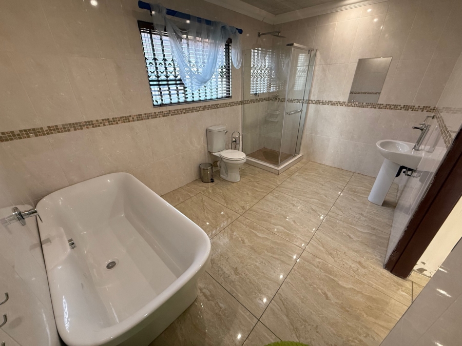 9 Bedroom Property for Sale in Aerorand Mpumalanga