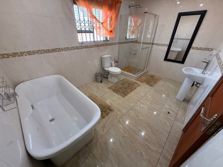 9 Bedroom Property for Sale in Aerorand Mpumalanga