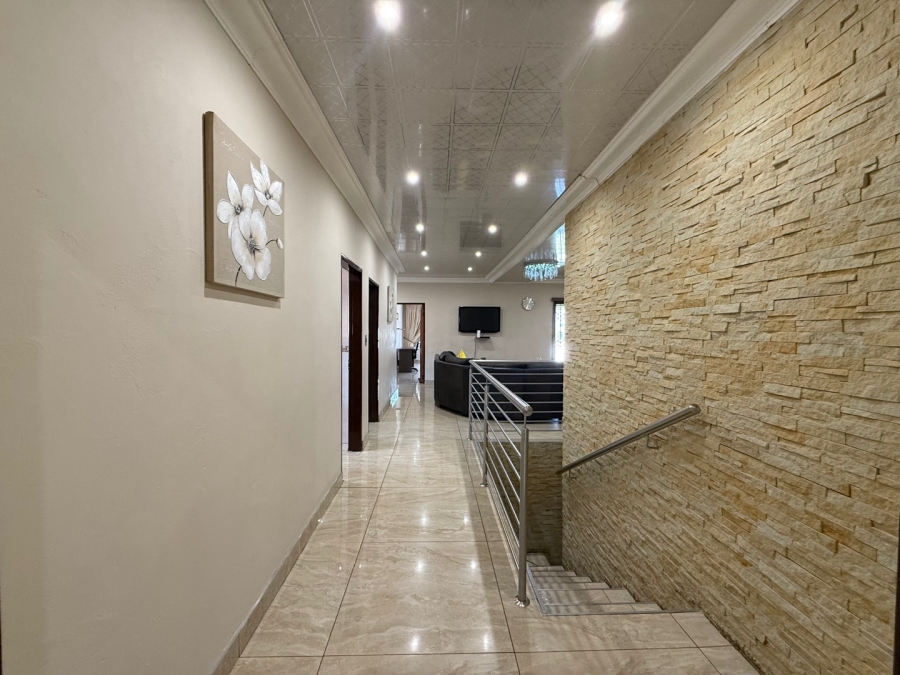 9 Bedroom Property for Sale in Aerorand Mpumalanga