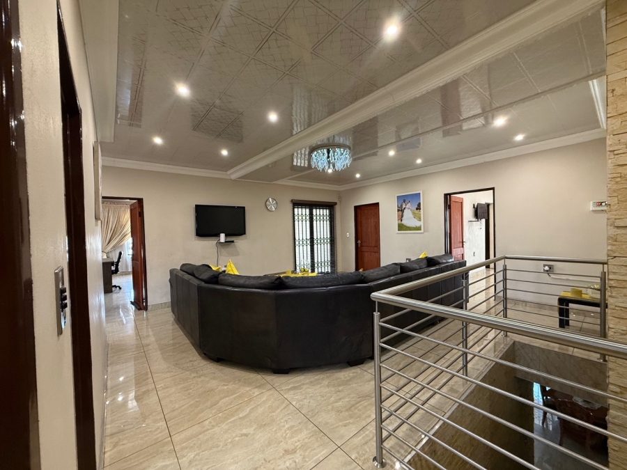 9 Bedroom Property for Sale in Aerorand Mpumalanga