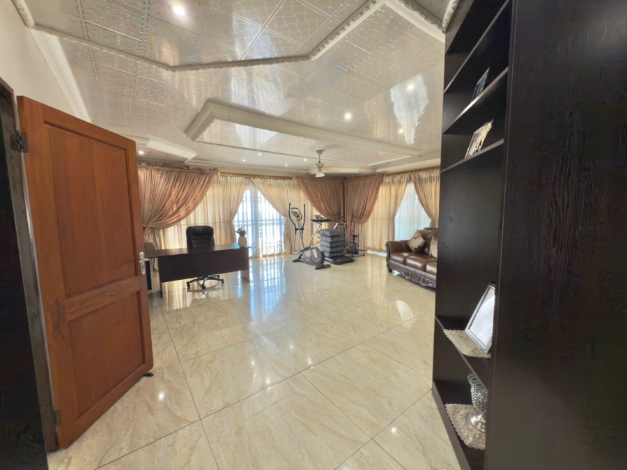 9 Bedroom Property for Sale in Aerorand Mpumalanga