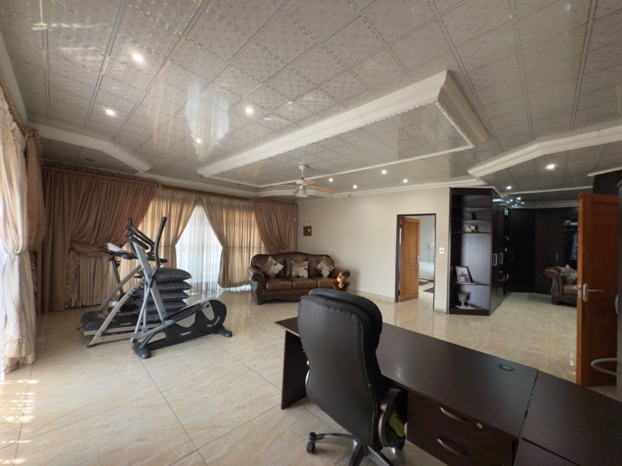 9 Bedroom Property for Sale in Aerorand Mpumalanga