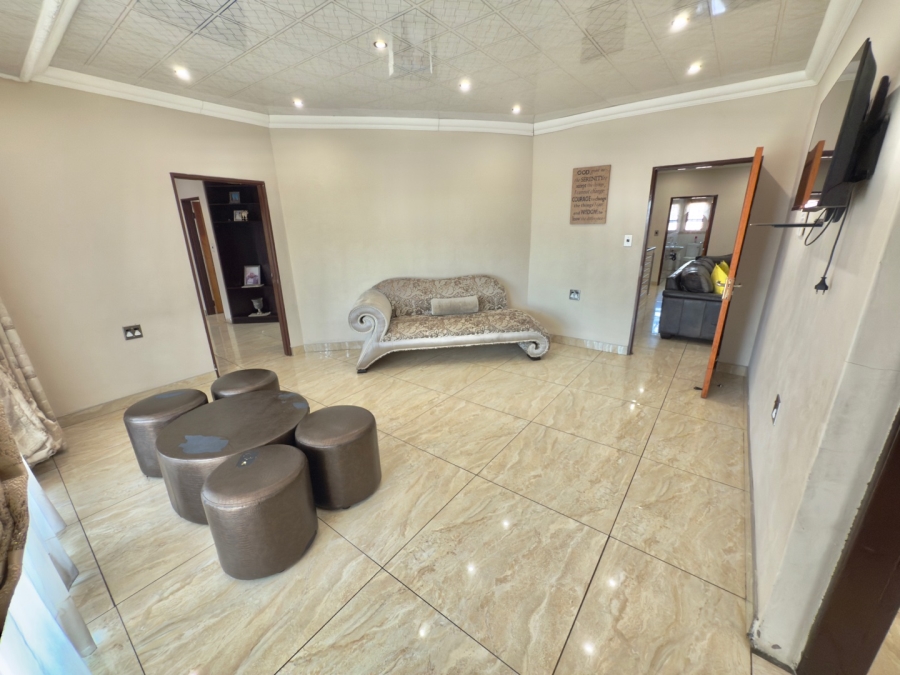 9 Bedroom Property for Sale in Aerorand Mpumalanga