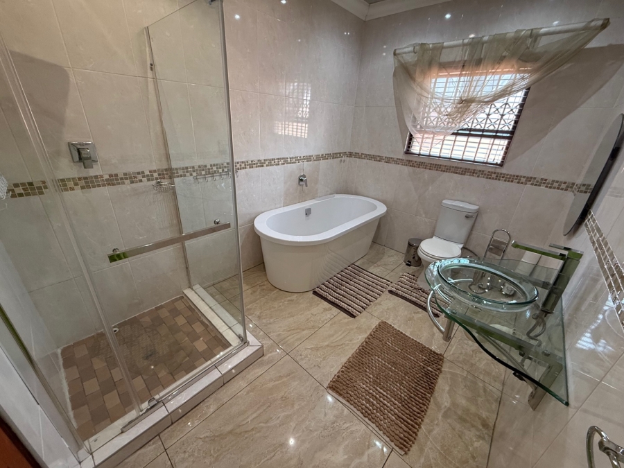 9 Bedroom Property for Sale in Aerorand Mpumalanga