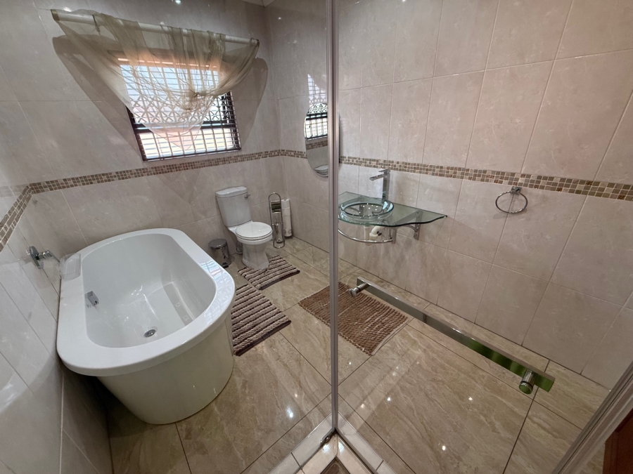 9 Bedroom Property for Sale in Aerorand Mpumalanga