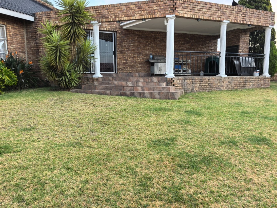 3 Bedroom Property for Sale in Die Heuwel Ext 4 Mpumalanga