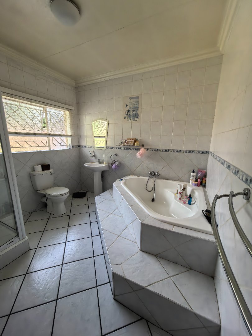 3 Bedroom Property for Sale in Die Heuwel Ext 4 Mpumalanga