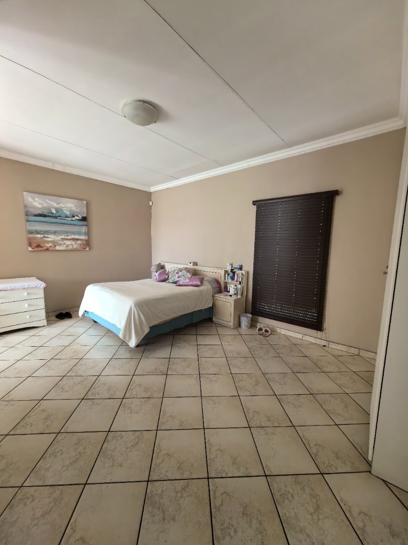 3 Bedroom Property for Sale in Die Heuwel Ext 4 Mpumalanga