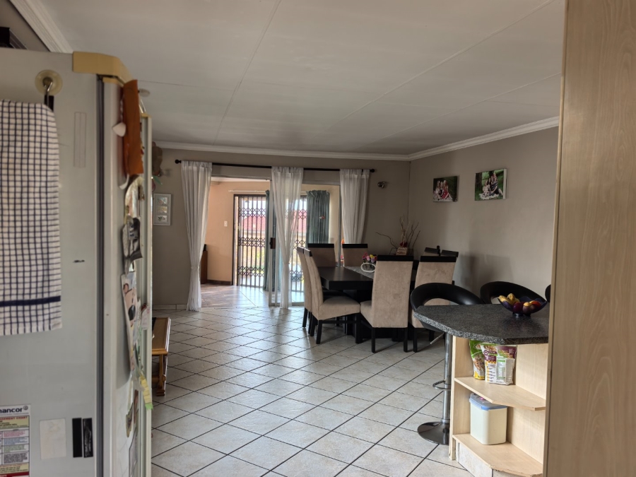 3 Bedroom Property for Sale in Die Heuwel Ext 4 Mpumalanga