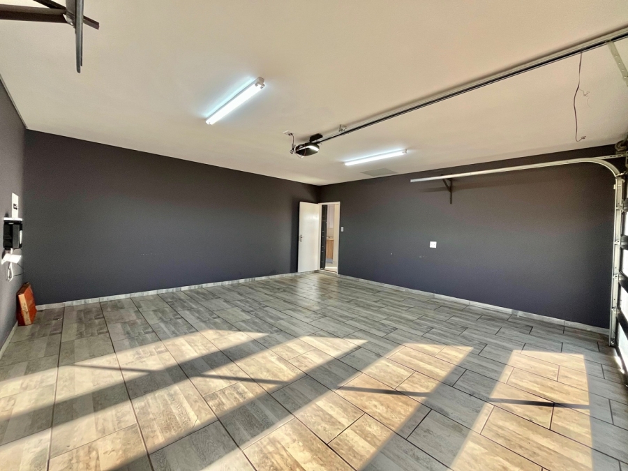 4 Bedroom Property for Sale in Aerorand Mpumalanga