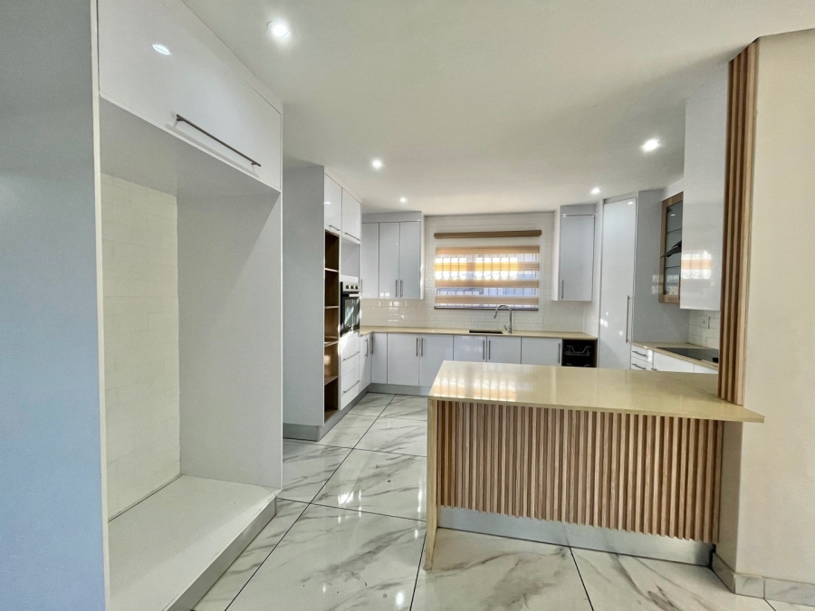 4 Bedroom Property for Sale in Aerorand Mpumalanga