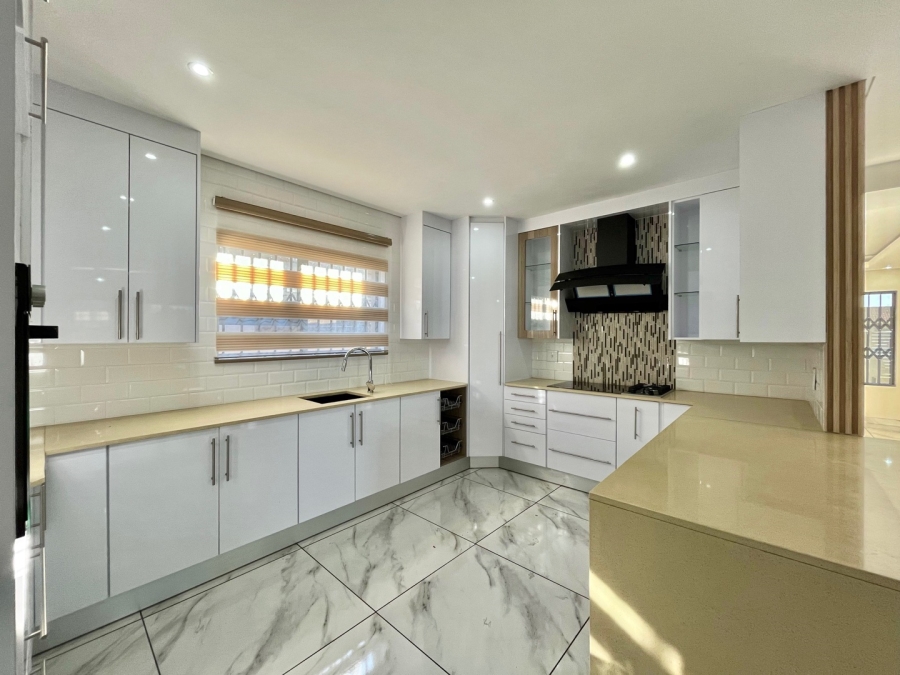 4 Bedroom Property for Sale in Aerorand Mpumalanga