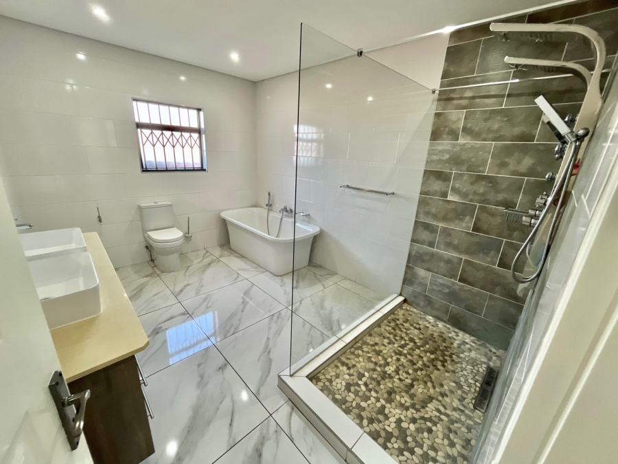 4 Bedroom Property for Sale in Aerorand Mpumalanga