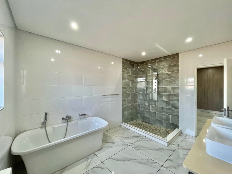4 Bedroom Property for Sale in Aerorand Mpumalanga