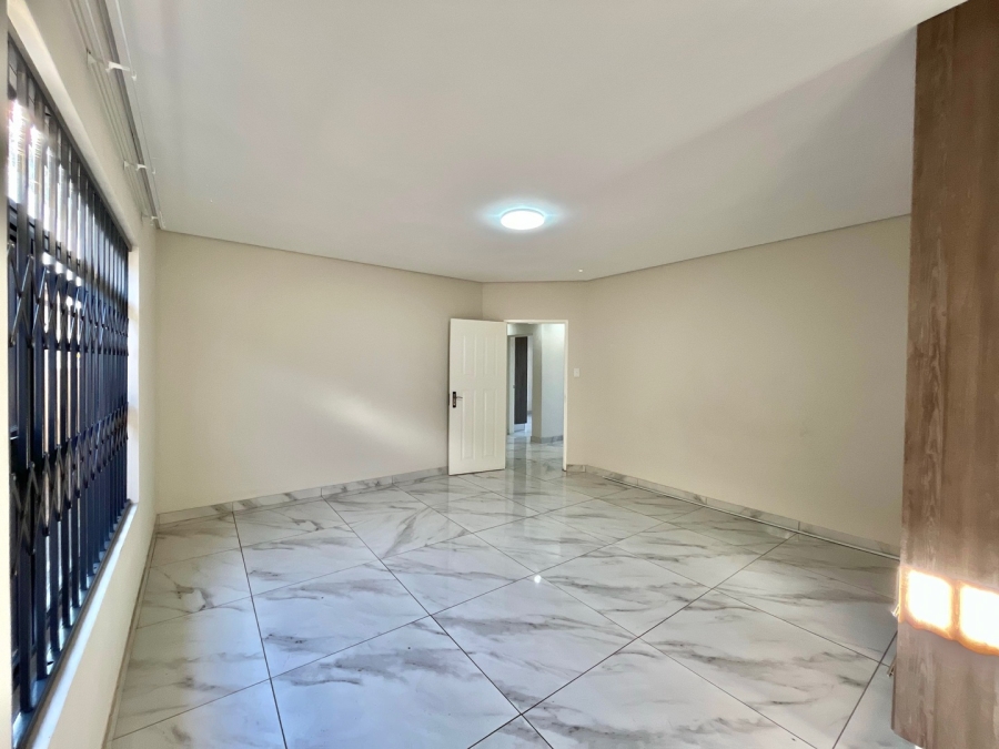 4 Bedroom Property for Sale in Aerorand Mpumalanga