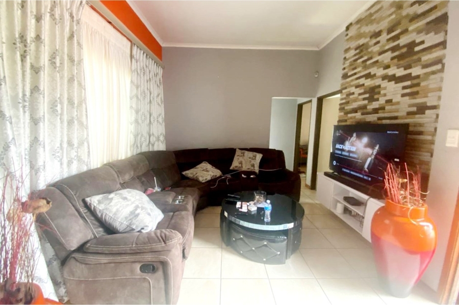 3 Bedroom Property for Sale in Stonehenge Mpumalanga