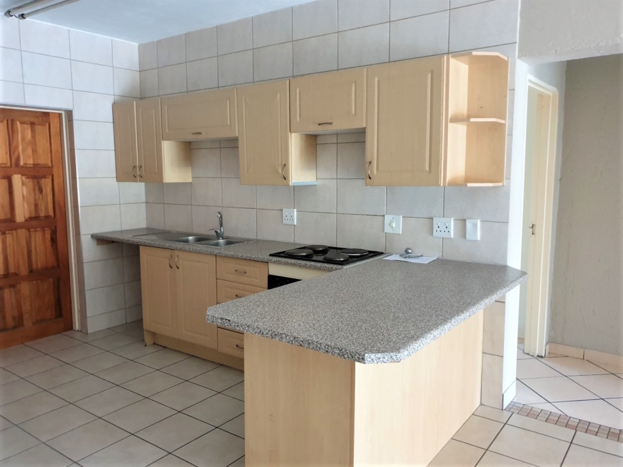 To Let 2 Bedroom Property for Rent in Stonehenge Mpumalanga