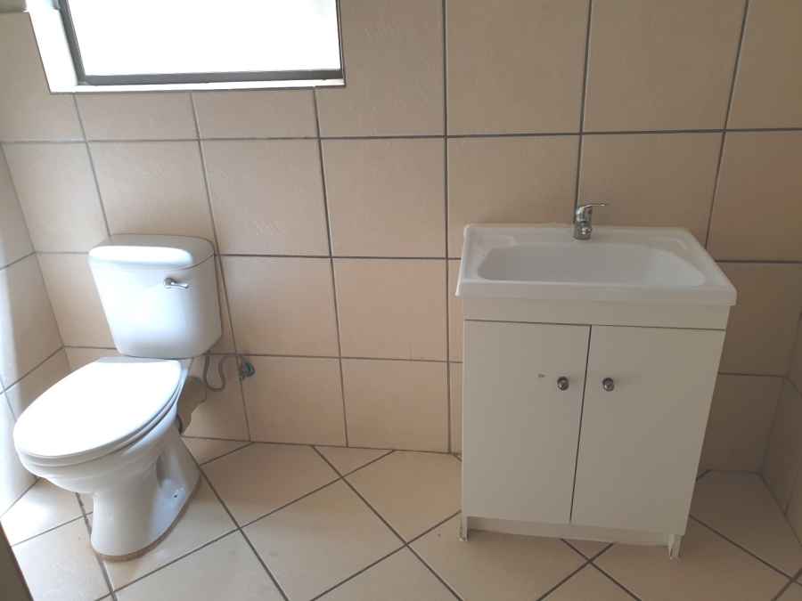 To Let 2 Bedroom Property for Rent in Stonehenge Mpumalanga