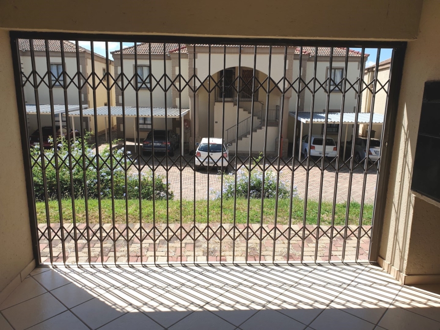 To Let 2 Bedroom Property for Rent in Stonehenge Mpumalanga