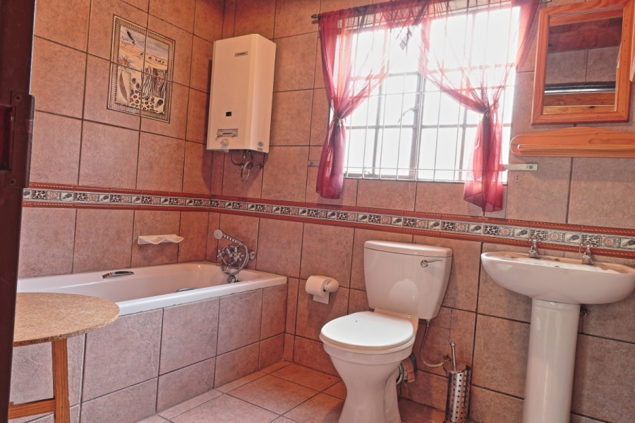 3 Bedroom Property for Sale in Marloth Park Mpumalanga