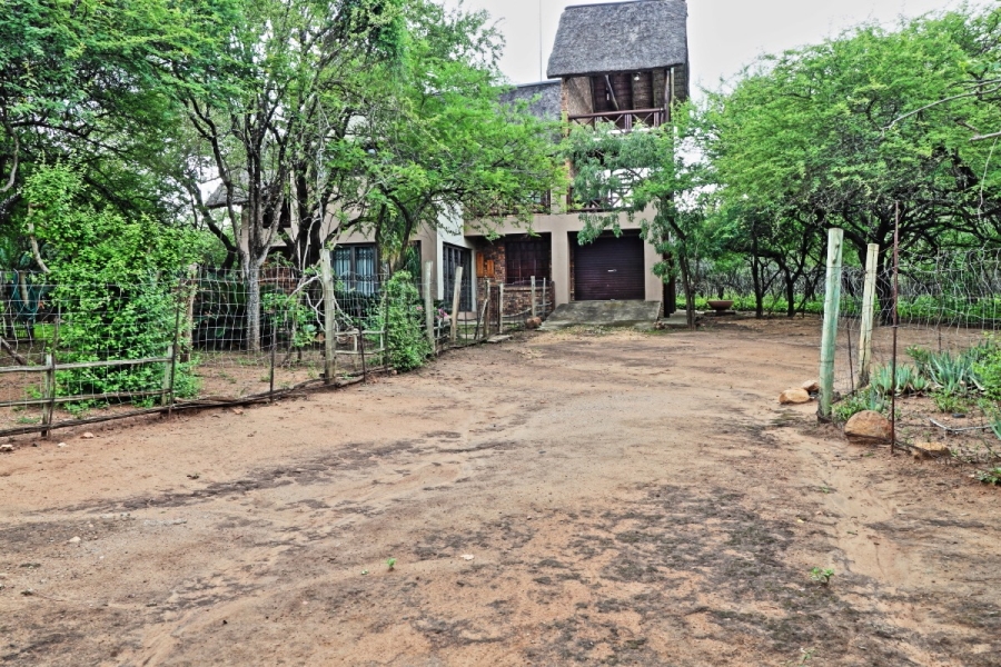 3 Bedroom Property for Sale in Marloth Park Mpumalanga