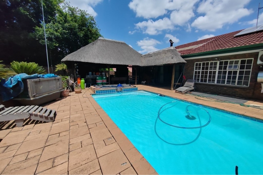 5 Bedroom Property for Sale in Gholfsig Mpumalanga