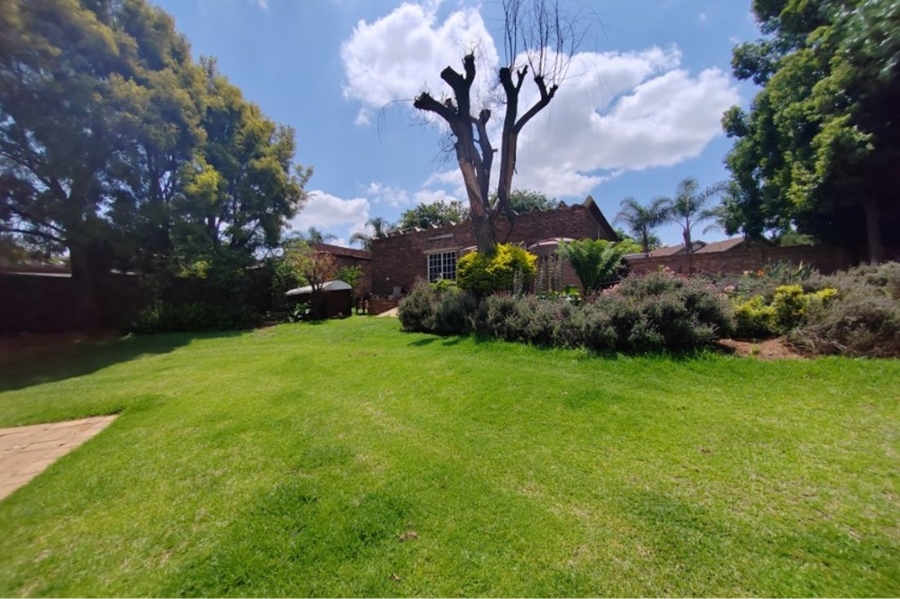 5 Bedroom Property for Sale in Gholfsig Mpumalanga